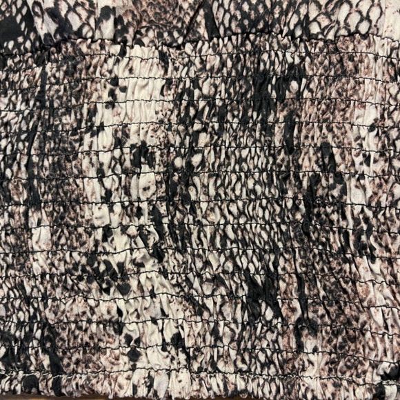Cliche snakeskin blouse size M - Picture 10 of 10